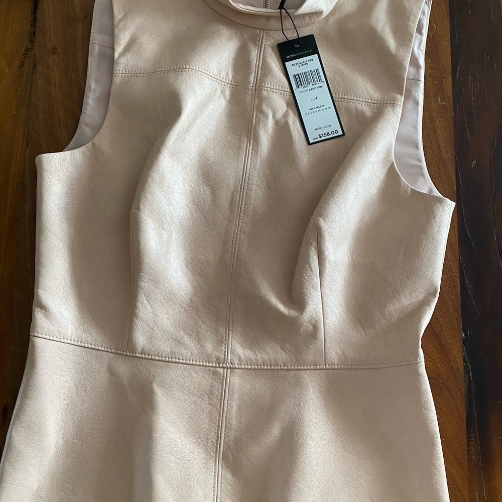 Lady’s leather top